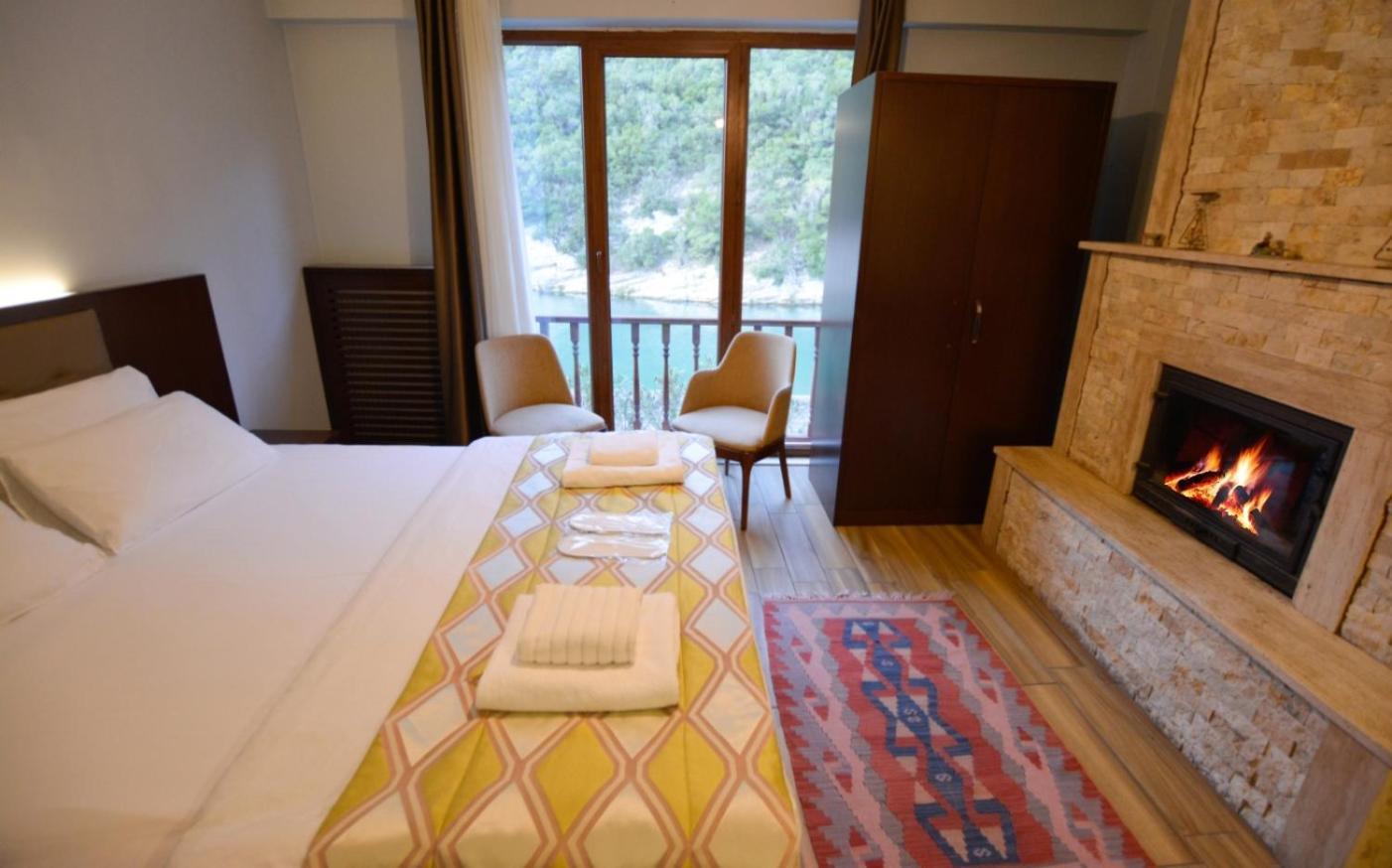 Hill River Hotel Ağva Bagian luar foto