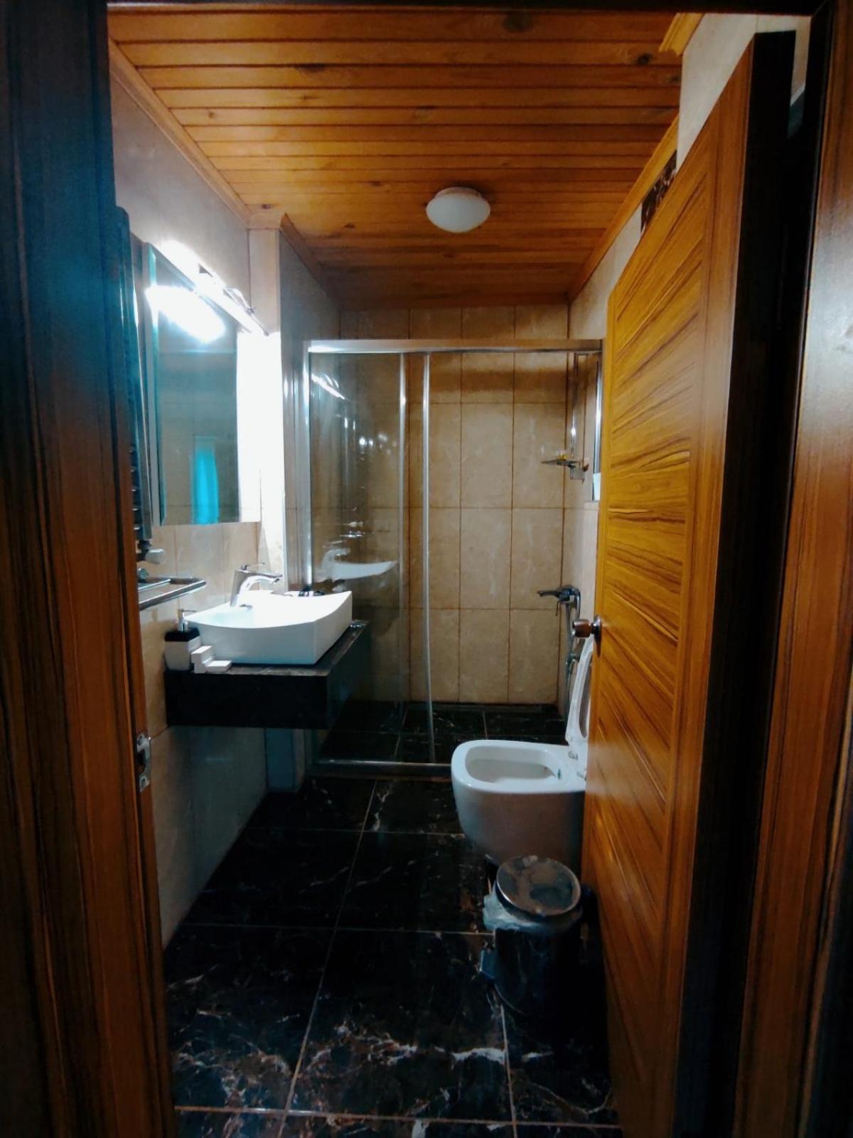 Hill River Hotel Ağva Bagian luar foto
