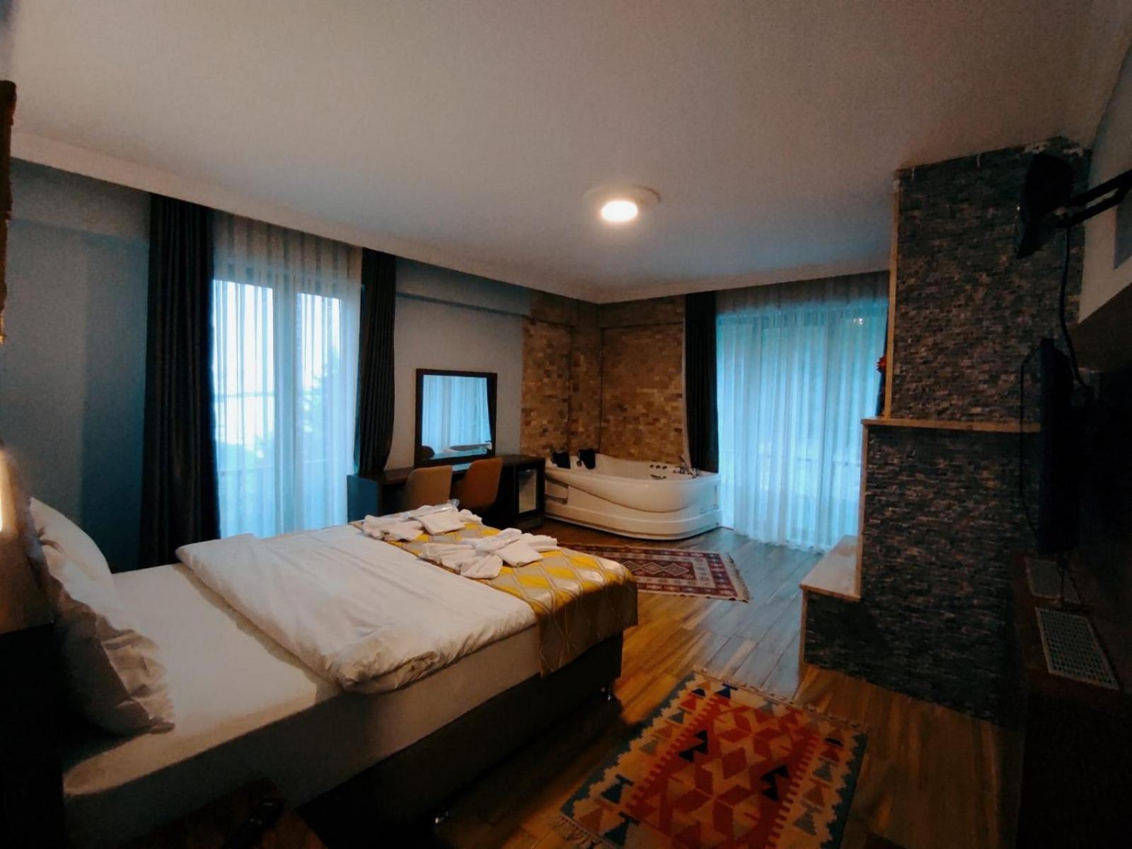Hill River Hotel Ağva Bagian luar foto