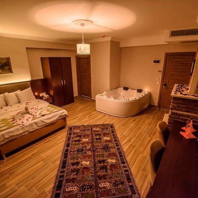 Hill River Hotel Ağva Bagian luar foto