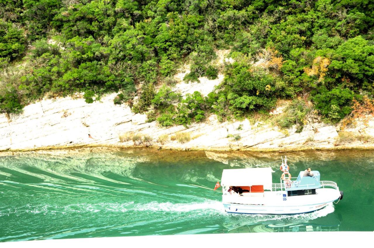 Hill River Hotel Ağva Bagian luar foto